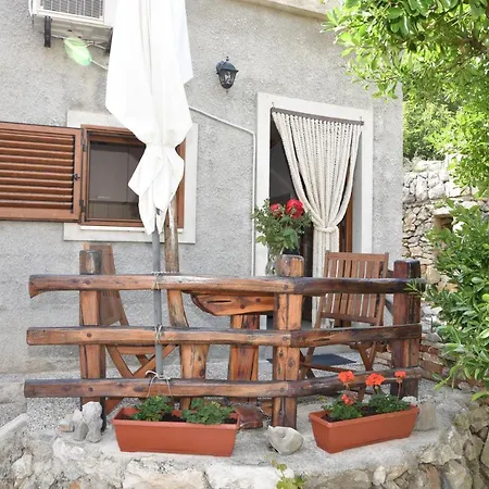 Anamarija Apartmán *